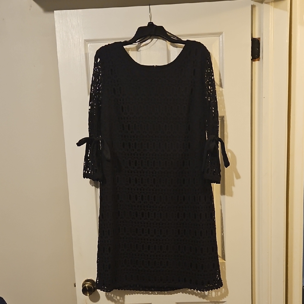 R&K Black Sheath Dress 3/4 Sleeve Crew Neck Cocktail